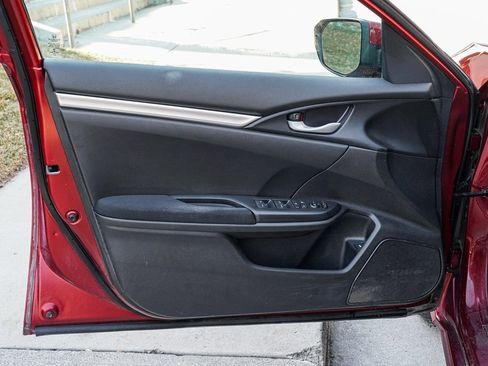 Used 2019 Honda Civic LX image 9