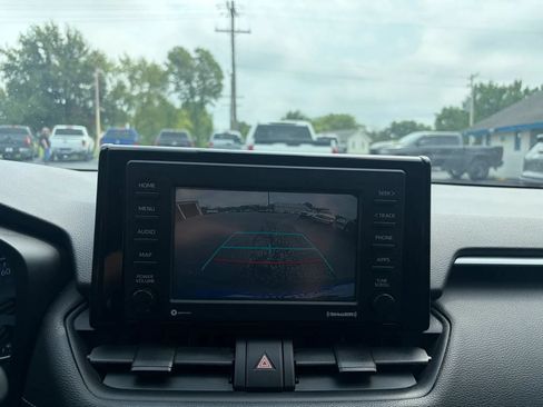Used 2020 Toyota RAV4 XLE w/ Carpet Mat Package AWD/4WD image 14