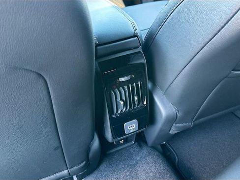 New 2026 Jeep Compass Latitude image 17