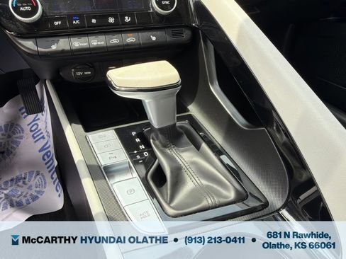 Certified 2024 Hyundai Elantra Limited FWD image 9