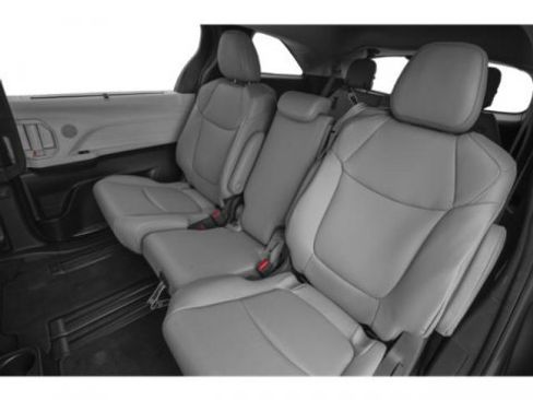 New 2026 Toyota Sienna XLE FWD image 15