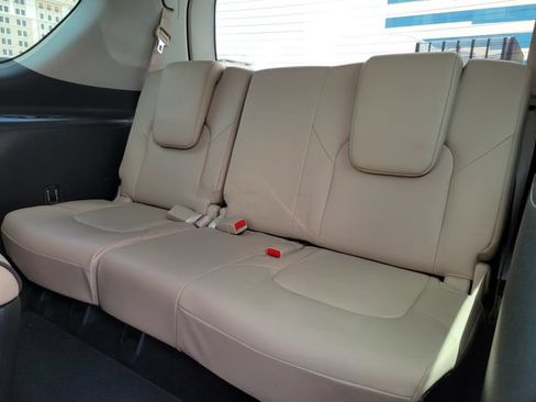 Used 2023 Nissan Armada Platinum w/ Captain's Chairs Package RWD image 11