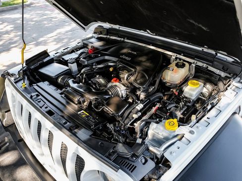 Used 2019 Jeep Wrangler Unlimited Sport S image 62