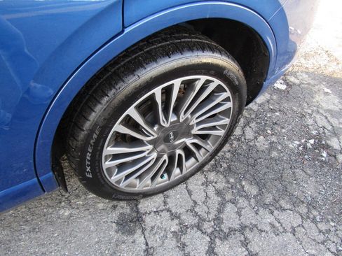 Used 2020 Lincoln Corsair Reserve w/ Equipment Group 201A image 32