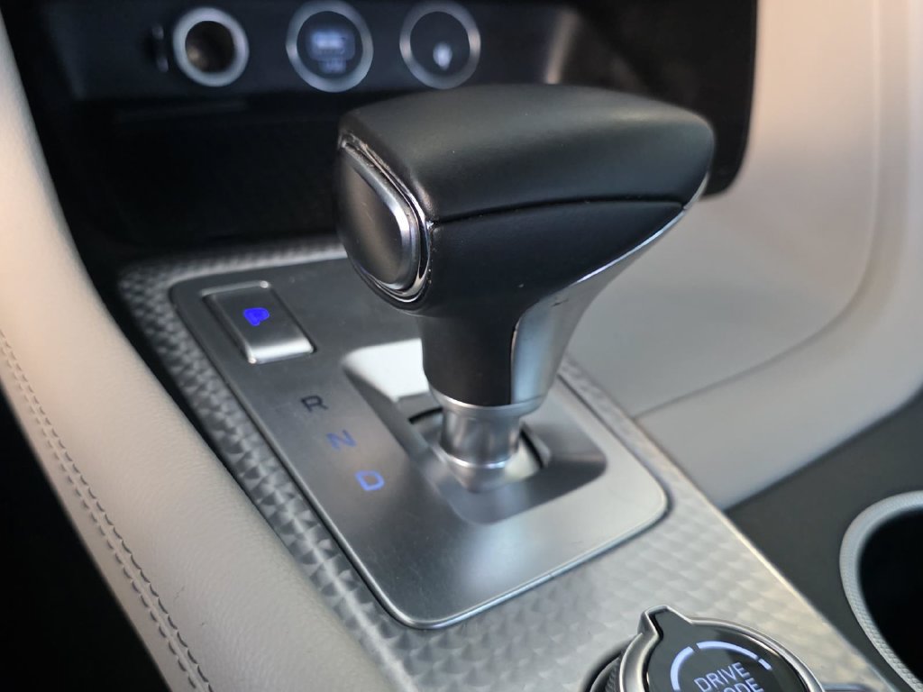 Used 2023 Genesis G70 2.0T w/ Sport Prestige Package RWD image 24