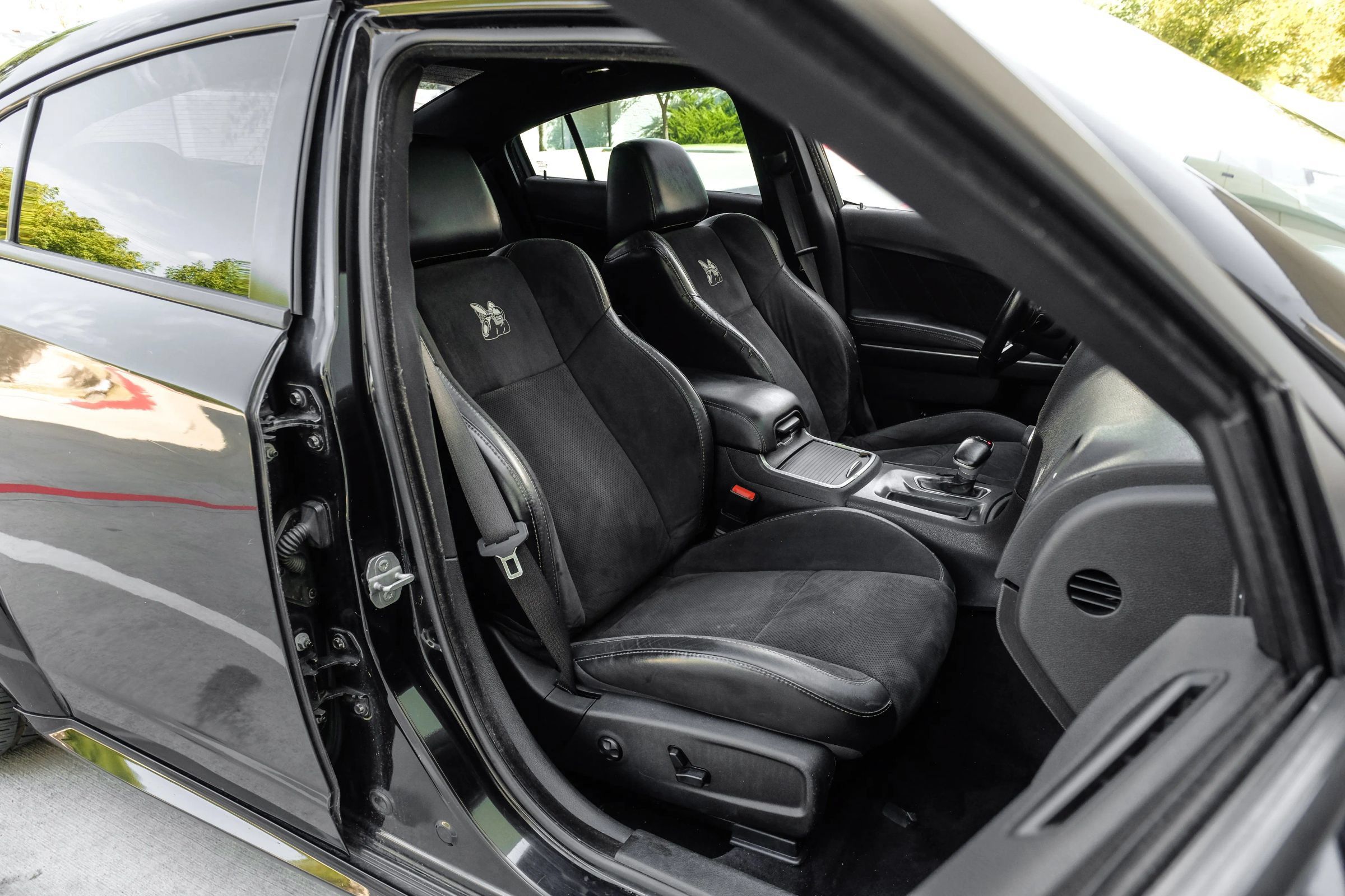 Used 2016 Dodge Charger R/T Scat Pack w/ Technology Group RWD image 37