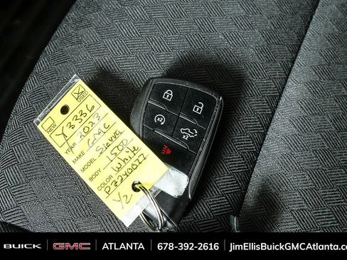 Used 2023 GMC Sierra 1500 Elevation image 32