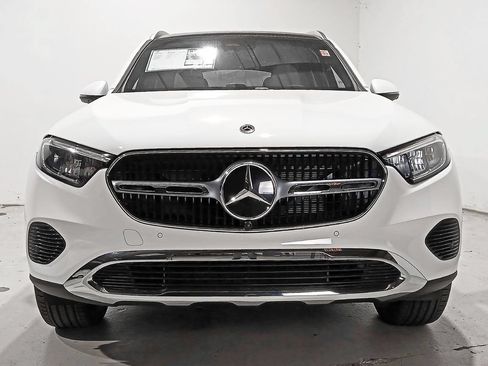 New 2026 Mercedes-Benz GLC 300 4MATIC image 2