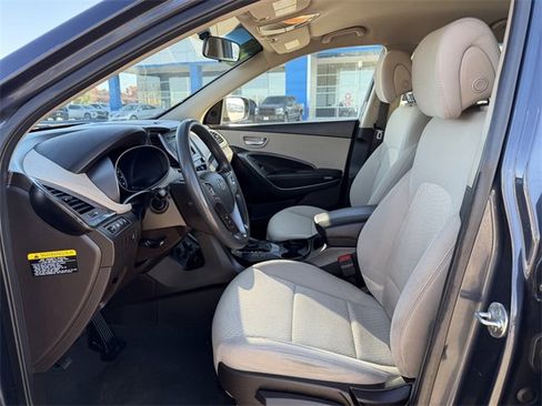 Used 2018 Hyundai Santa Fe Sport image 11