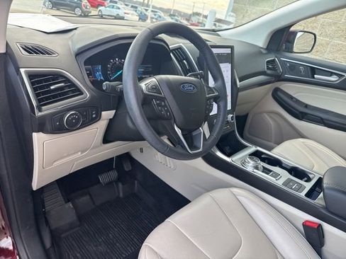 Used 2022 Ford Edge Titanium w/ Equipment Group 301A image 15