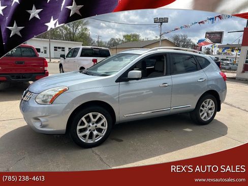 Used 2013 Nissan Rogue SL image 1