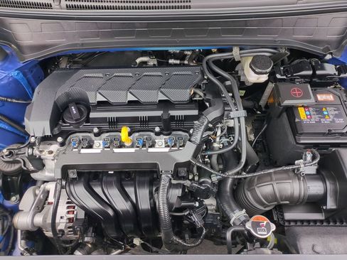Used 2025 Hyundai Venue SEL FWD image 33