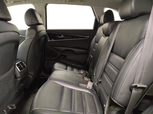 Used 2020 Kia Sorento EX FWD image 18
