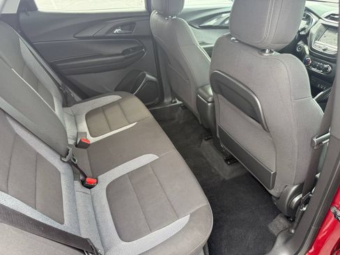 Used 2023 Chevrolet TrailBlazer LT FWD image 18