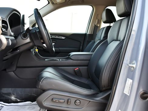 Certified 2025 Honda Pilot Touring image 15