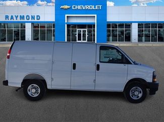 New 2025 Chevrolet Express 2500 Work Van w/ Driver Convenience Package video 2