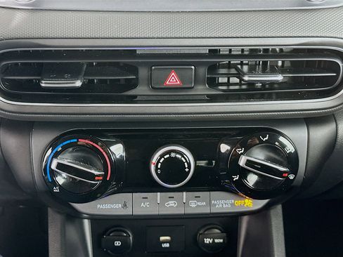 Used 2023 Hyundai Kona SEL image 23