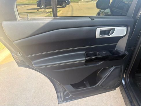 Used 2022 Ford Explorer ST w/ Equipment Group 401A RWD image 17