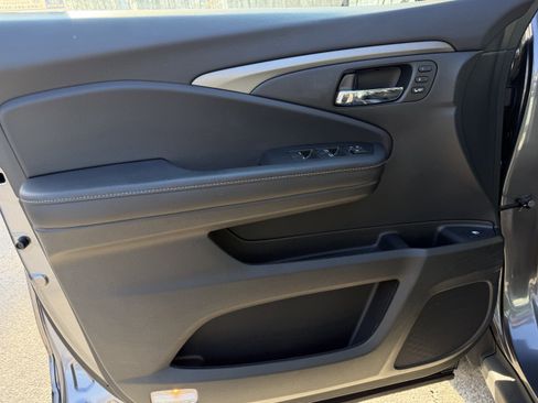 Used 2023 Honda Ridgeline RTL-E image 12