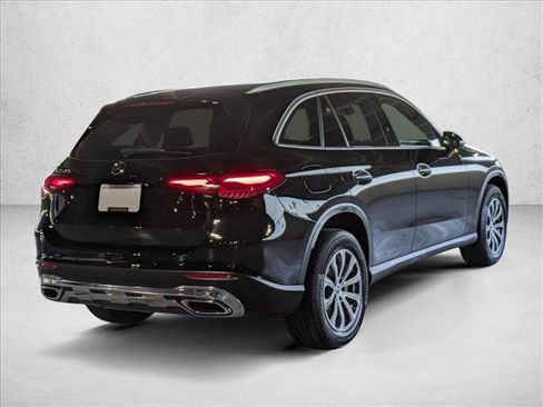 Certified 2025 Mercedes-Benz GLC 300 image 5