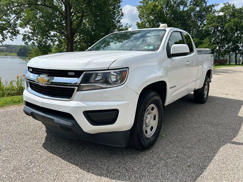 Used 2016 Chevrolet Colorado W/T w/ WT Convenience Package AWD/4WD image 1