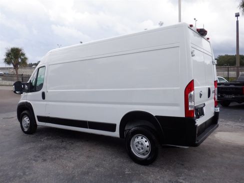 Used 2023 RAM ProMaster 2500 FWD image 3