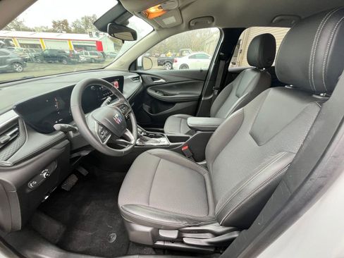 Used 2025 Buick Encore GX Preferred image 21