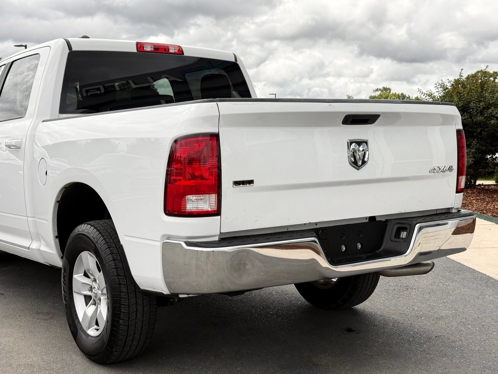Used 2021 RAM 1500 Classic SLT AWD/4WD image 4