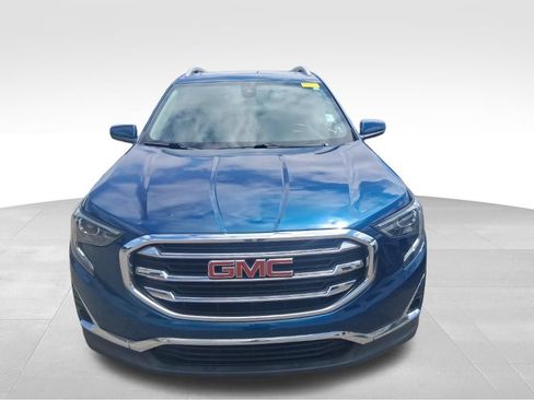 Used 2020 GMC Terrain SLT w/ Preferred Package AWD/4WD image 2