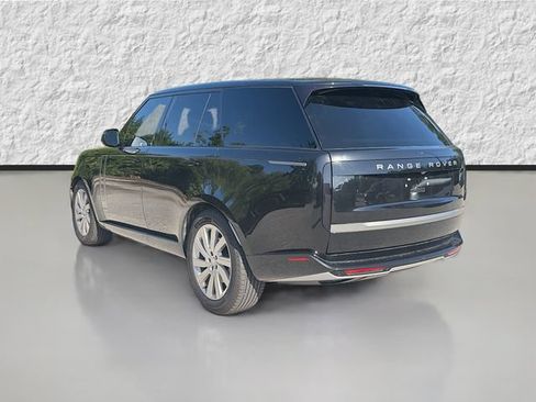 Used 2024 Land Rover Range Rover SE AWD/4WD image 5