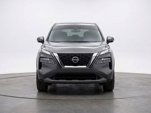 Used 2025 Nissan Rogue SV AWD/4WD image 1