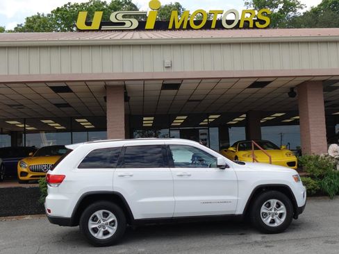 Used 2016 Jeep Grand Cherokee Laredo image 25