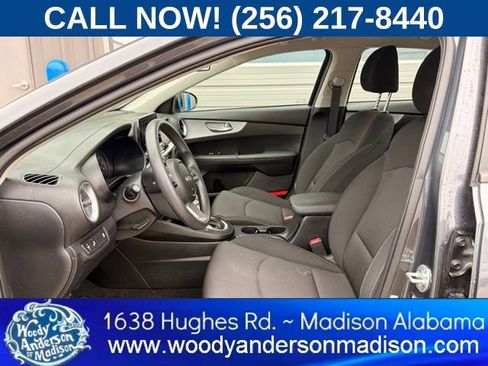 Used 2024 Kia Forte LXS w/ LXS Technology Package FWD image 9