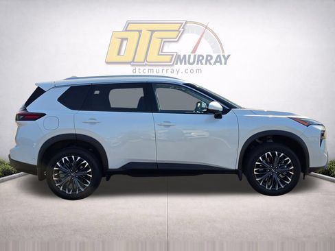 Used 2025 Nissan Rogue SL w/ Tech Package AWD/4WD image 4