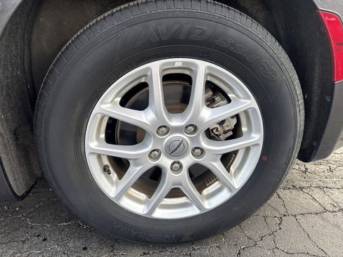 Used 2023 Chrysler Pacifica Touring-L FWD image 35
