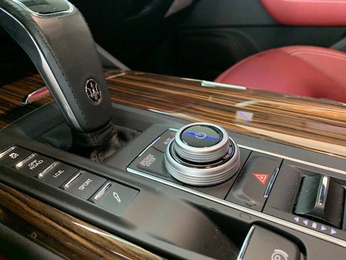 Used 2022 Maserati Levante GT AWD/4WD image 19