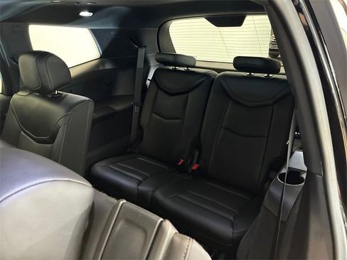 Used 2021 Cadillac XT6 Premium Luxury image 24