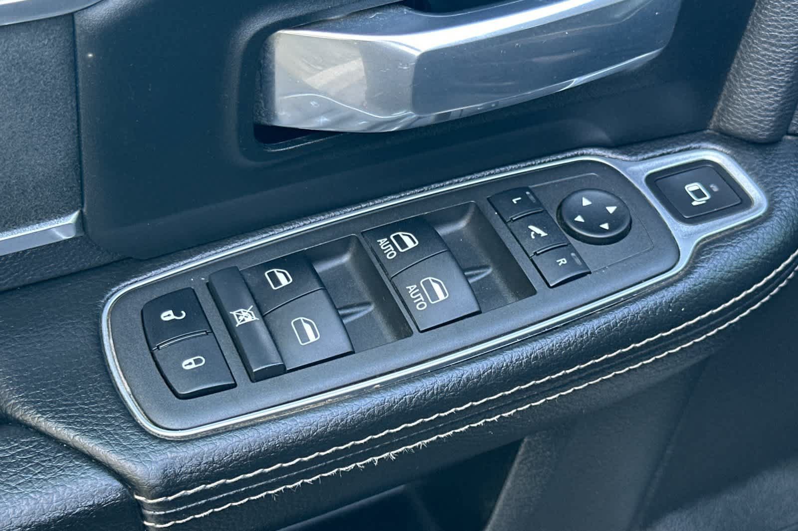 Used 2022 RAM 2500 Laramie AWD/4WD image 14