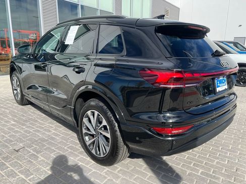 Used 2025 Audi Q6 e-tron Premium w/ Convenience Package image 3