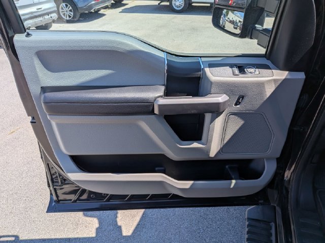 Used 2021 Ford F350 XLT w/ XLT Value Package AWD/4WD image 6