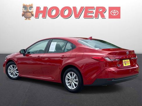 Used 2025 Toyota Camry LE FWD image 8