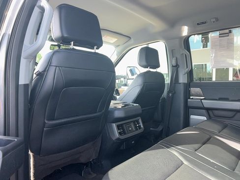 Used 2023 Ford F350 Lariat w/ Tow Technology Package AWD/4WD image 32