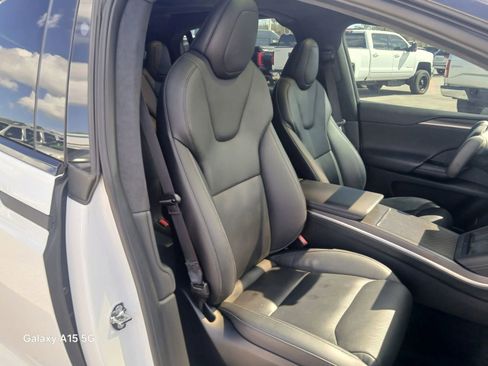 Used 2022 Tesla Model X Plaid image 22