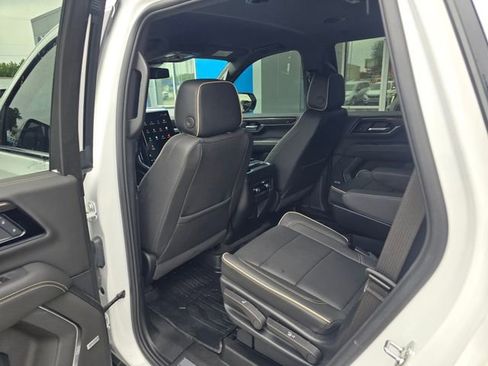 Used 2025 GMC Yukon Elevation w/ LPO, Elevation Black Package RWD image 31