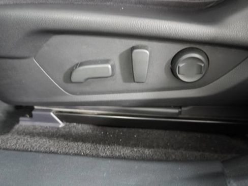 Certified 2025 Subaru Crosstrek 2.5i Limited w/ Crosstrek Mirror Package AWD/4WD image 21