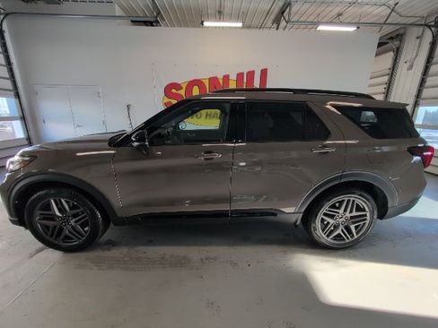 New 2026 Ford Explorer ST image 2