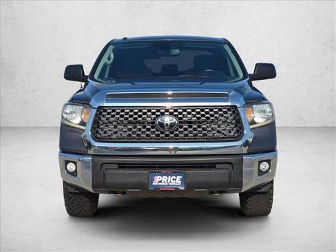 Used 2019 Toyota Tundra SR5 w/ SR5 Upgrade Package AWD/4WD image 2