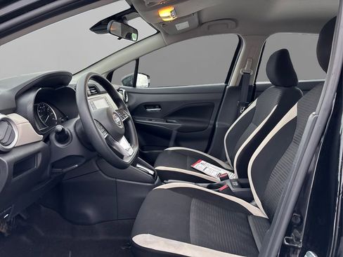 Certified 2022 Nissan Versa SV image 9