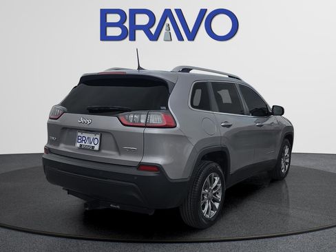 Used 2019 Jeep Cherokee Latitude Plus FWD image 4