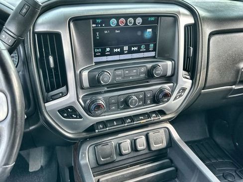 Used 2018 GMC Sierra 1500 SLT image 11